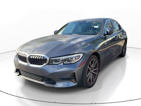 Used 2020 BMW 330i Sedan w/ Convenience Package RWD image 3