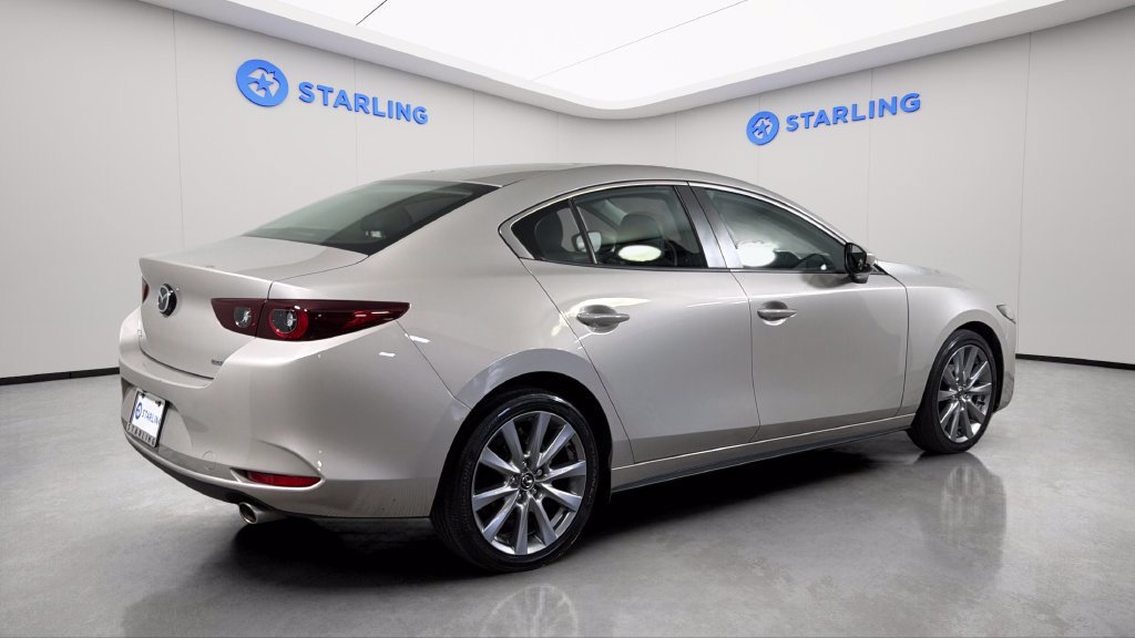 Used 2023 MAZDA MAZDA3 s FWD image 9