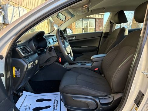 Used 2016 Kia Optima LX image 17