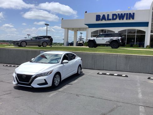 Used 2020 Nissan Sentra S FWD image 3
