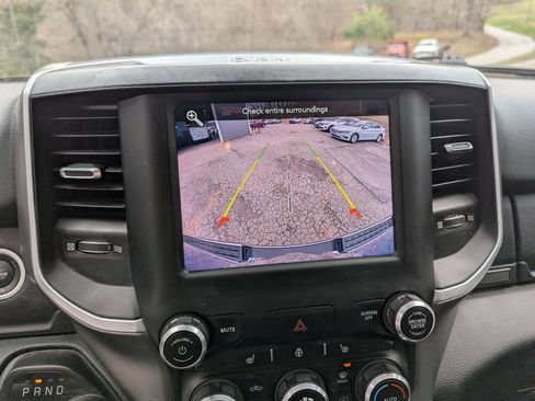 Used 2020 RAM 1500 Big Horn AWD/4WD image 11