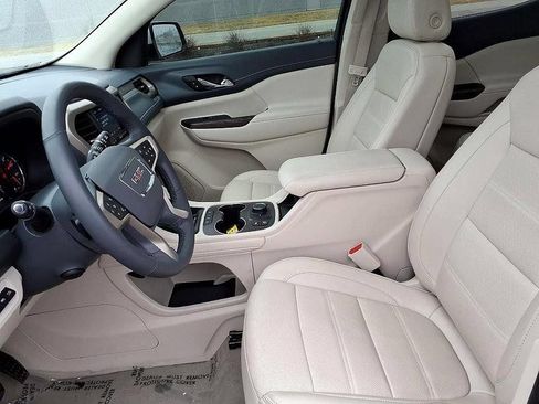 Used 2023 GMC Acadia Denali w/ Denali Ultimate Package AWD/4WD image 17