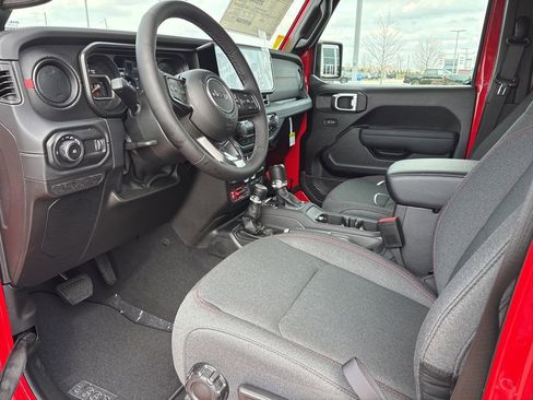 New 2026 Jeep Wrangler Unlimited Rubicon AWD/4WD image 7