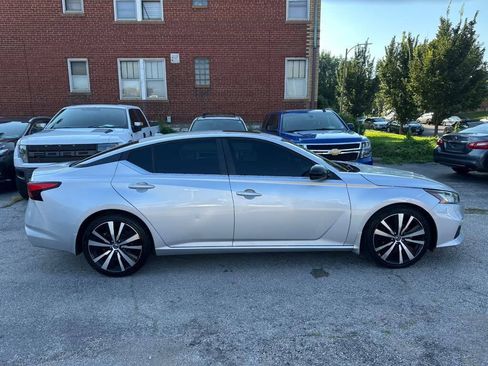 Used 2019 Nissan Altima 2.5 SR w/ SR Premium Package FWD image 6