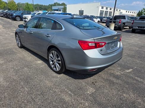Used 2023 Chevrolet Malibu LT FWD image 2