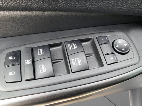 Used 2022 Jeep Cherokee Trailhawk w/ Premium Leather Package image 12