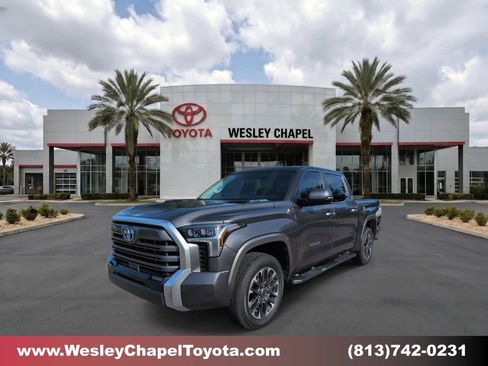 Used 2024 Toyota Tundra Limited AWD/4WD image 1