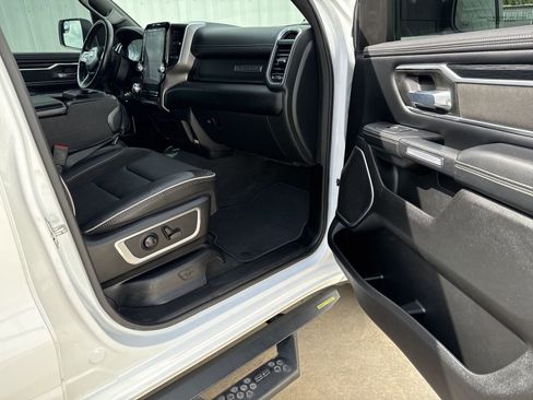 Used 2023 RAM 1500 Laramie image 16