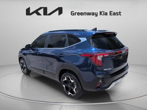 Certified 2024 Kia Seltos EX FWD image 8