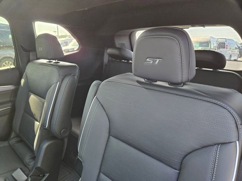 New 2026 Buick Enclave Sport Touring w/ Power Package image 37