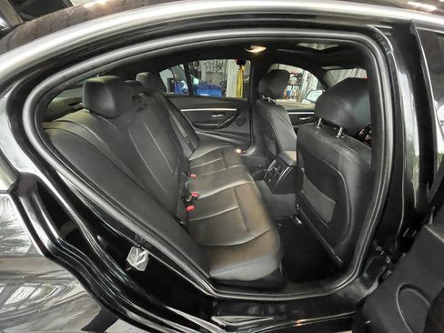 Used 2018 BMW 330i Sedan w/ Convenience Package RWD image 7