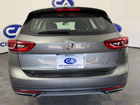 Used 2018 Buick Regal Preferred w/ Sights and Sounds Package image 5