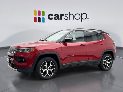 Used 2025 Jeep Compass Limited w/ Sun & Sound Group AWD/4WD image 1