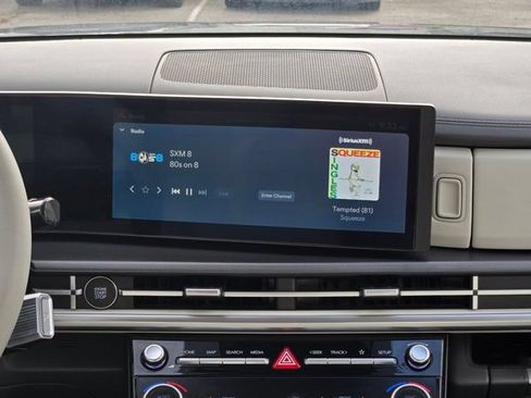 Used 2025 Hyundai Santa Fe SEL FWD image 18