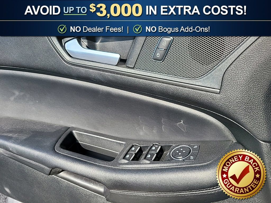 Used 2024 Ford Edge SE w/ Black Appearance Package AWD/4WD image 18