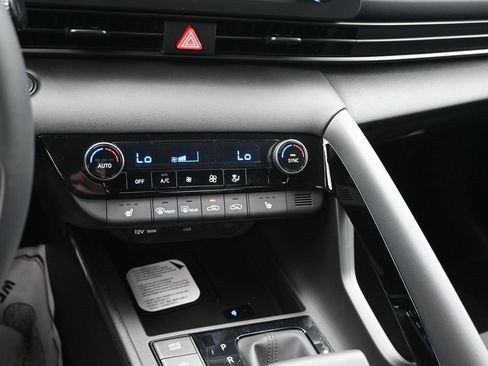 New 2026 Hyundai Elantra SEL Sport Premium FWD image 17