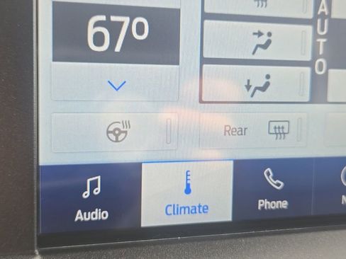 Used 2020 Ford F150 Lariat w/ Equipment Group 502A Luxury AWD/4WD image 27