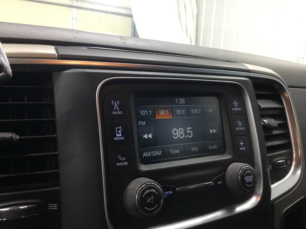 Used 2015 RAM 2500 SLT AWD/4WD image 19