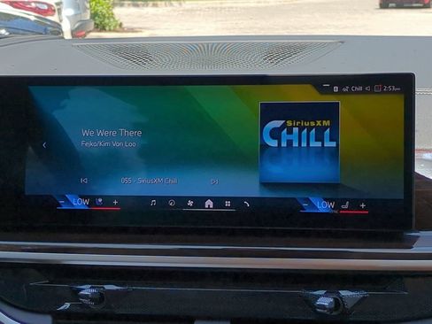 New 2027 BMW X7 xDrive40i w/ Premium Package AWD/4WD image 18