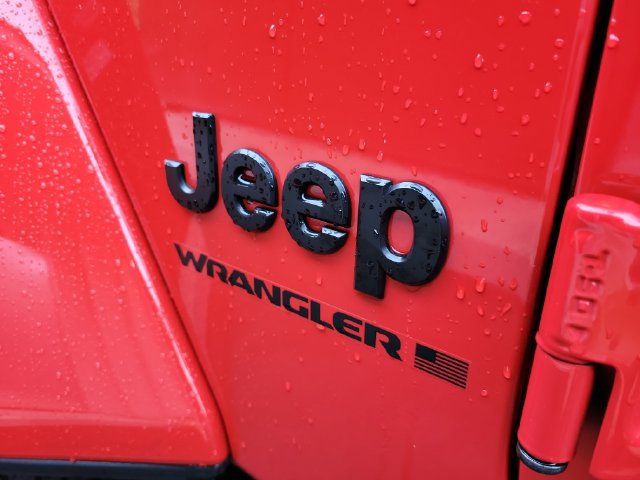 Used 2025 Jeep Wrangler Unlimited Sahara AWD/4WD image 9