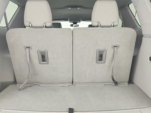 Used 2022 GMC Acadia SLT image 37