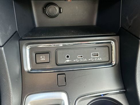 Certified 2025 Subaru Ascent Limited image 28