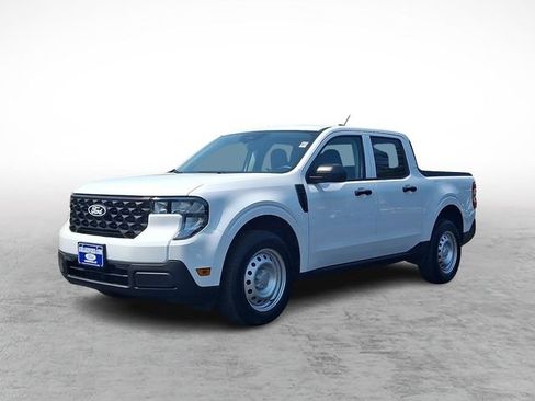Used 2025 Ford Maverick XL FWD image 3