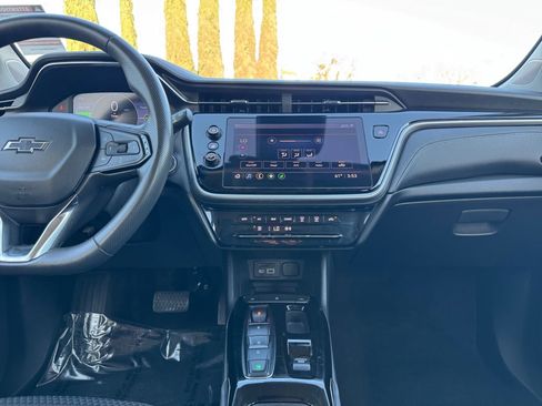 Used 2022 Chevrolet Bolt EUV LT image 15