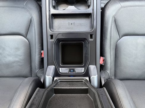 Used 2023 Land Rover Defender 90 S image 50