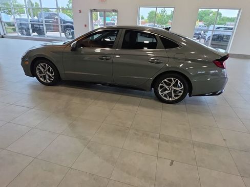 Used 2023 Hyundai Sonata SEL FWD image 12