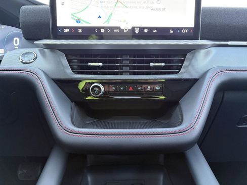 New 2026 Ford Explorer ST-Line w/ ST-Line Street Pack image 28