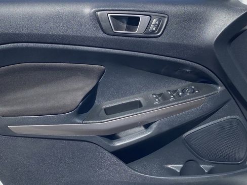 Used 2019 Ford EcoSport SE FWD image 22
