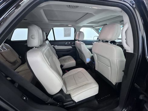 Used 2016 Ford Explorer Platinum AWD/4WD image 38