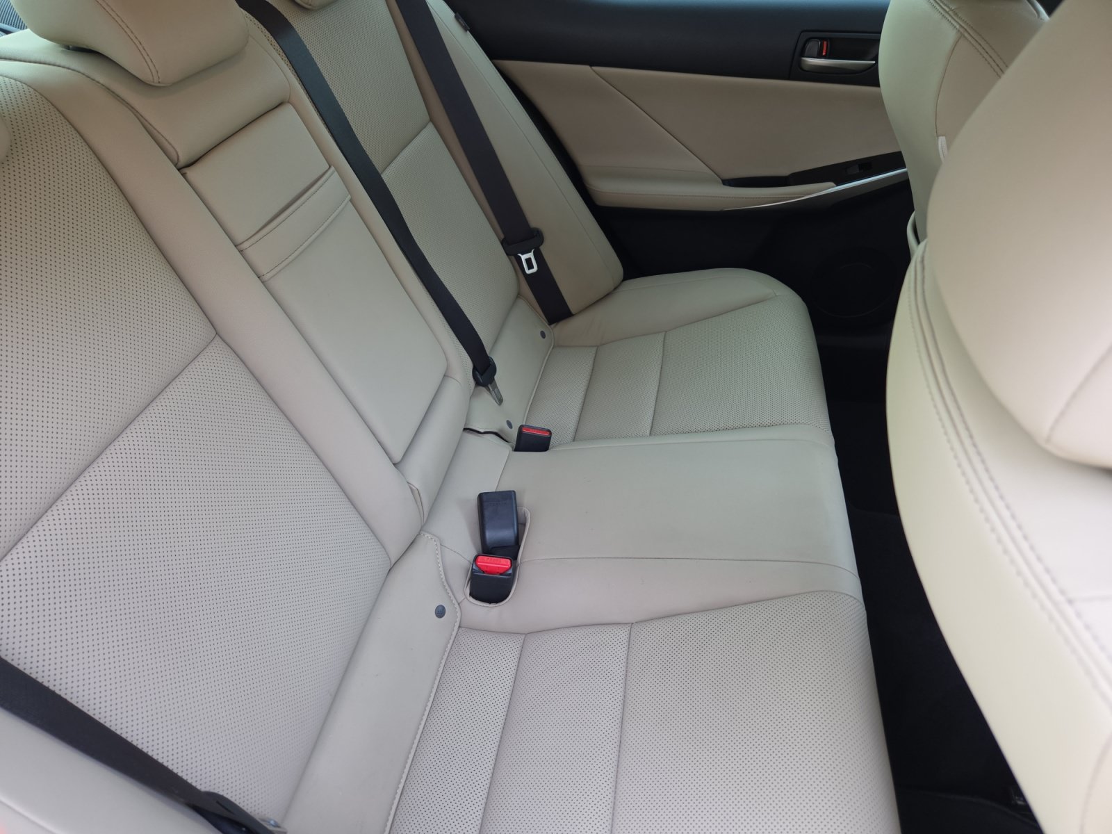 Used 2017 Lexus IS 200t w/ Navigation System Package RWD image 18