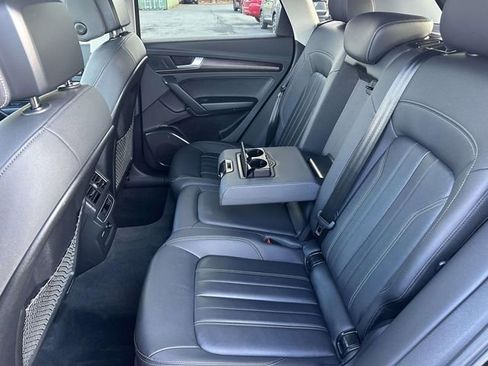 Used 2022 Audi Q5 2.0T Premium w/ Convenience Package image 15