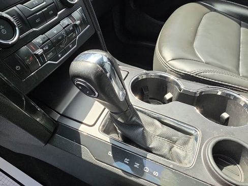 Used 2019 Ford Explorer XLT w/ Equipment Group 202A image 25