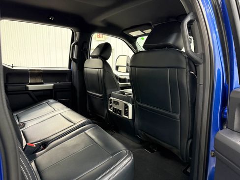 Used 2022 Ford F250 Lariat w/ Tremor Off-Road Package image 17