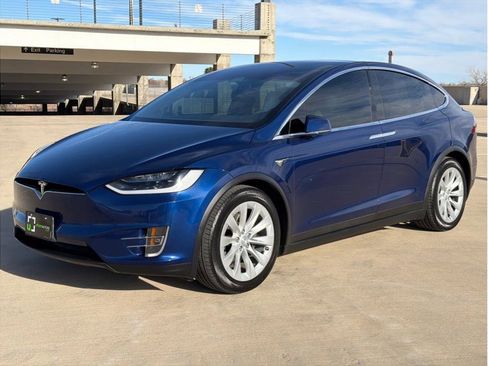 Used 2018 Tesla Model X 100D image 3