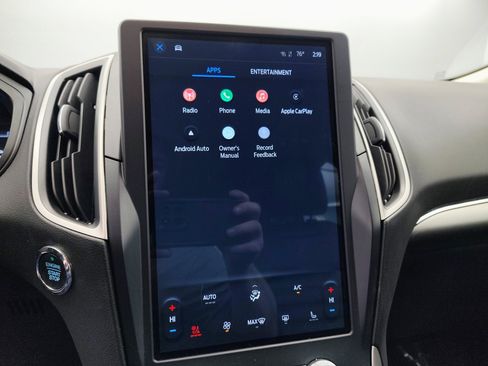 Used 2022 Ford Edge SEL w/ Convenience Package image 3