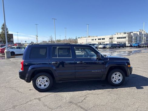 Used 2014 Jeep Patriot Sport FWD image 5