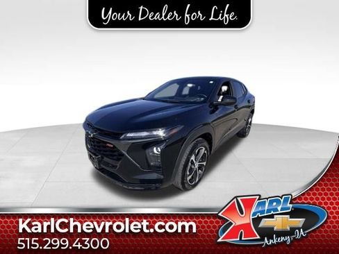 Used 2024 Chevrolet Trax RS FWD image 1