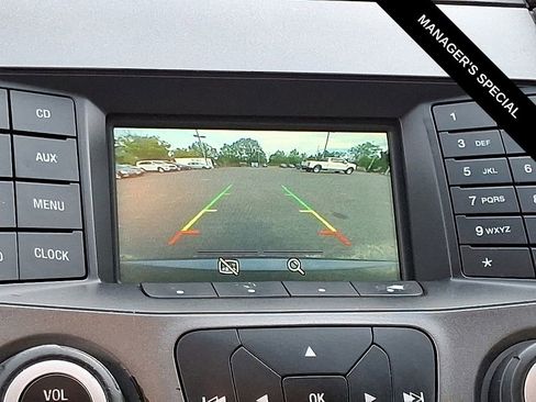 Used 2015 Ford Taurus SEL image 20