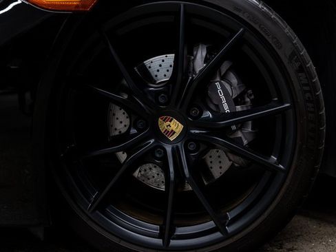 Used 2018 Porsche 911 Carrera image 17