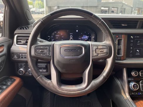 Used 2023 GMC Yukon XL Denali Ultimate AWD/4WD image 20