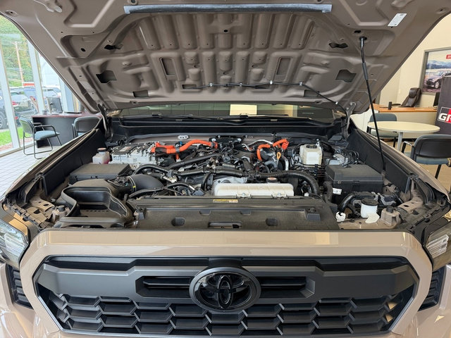 Certified 2026 Toyota Tacoma TRD Off-Road AWD/4WD image 14