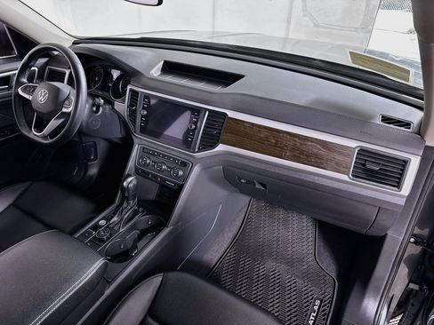 Used 2021 Volkswagen Atlas SE w/ Panoramic Sunroof Package AWD/4WD image 29
