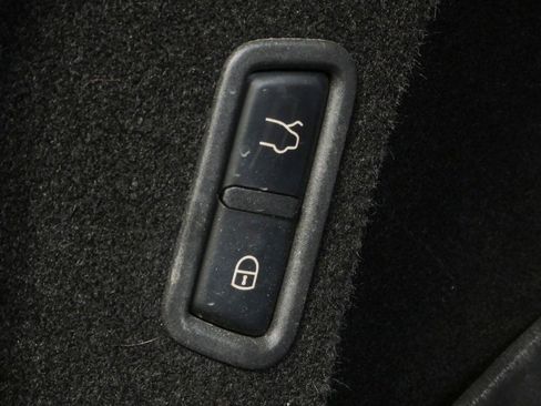 Used 2023 Maserati Levante GT AWD/4WD image 29