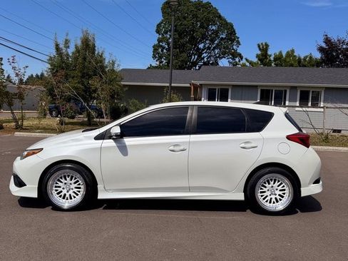 Used 2016 Scion iM FWD image 8
