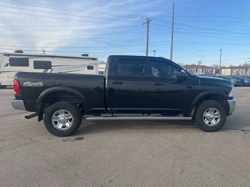 Used 2017 RAM 2500 Tradesman w/ Chrome Appearance Group image 6