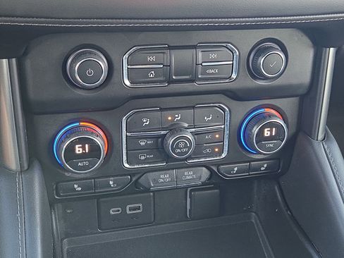 Used 2022 Chevrolet Tahoe Z71 w/ Z71 Off-Road Package image 35